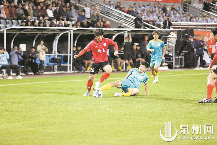 kaiyun-2026年泉州市首届“迎春杯”足球联赛落幕 南安队夺冠|丰泽队|安溪队|丰泽|安溪|比赛_新浪体育_新浪新闻